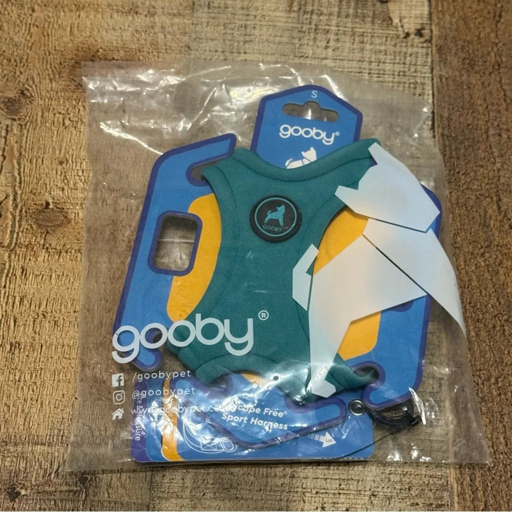 Gooby Escape Free sport Easy Fit Dog Harness, Turquoise NWT S